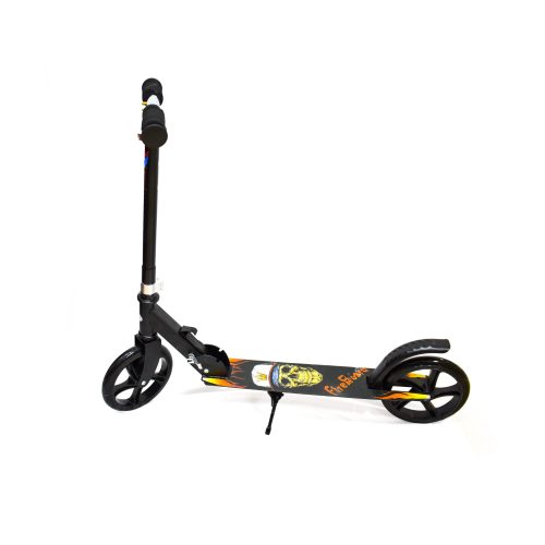 سكوتر يعمل بدفع القدم بعجلتين